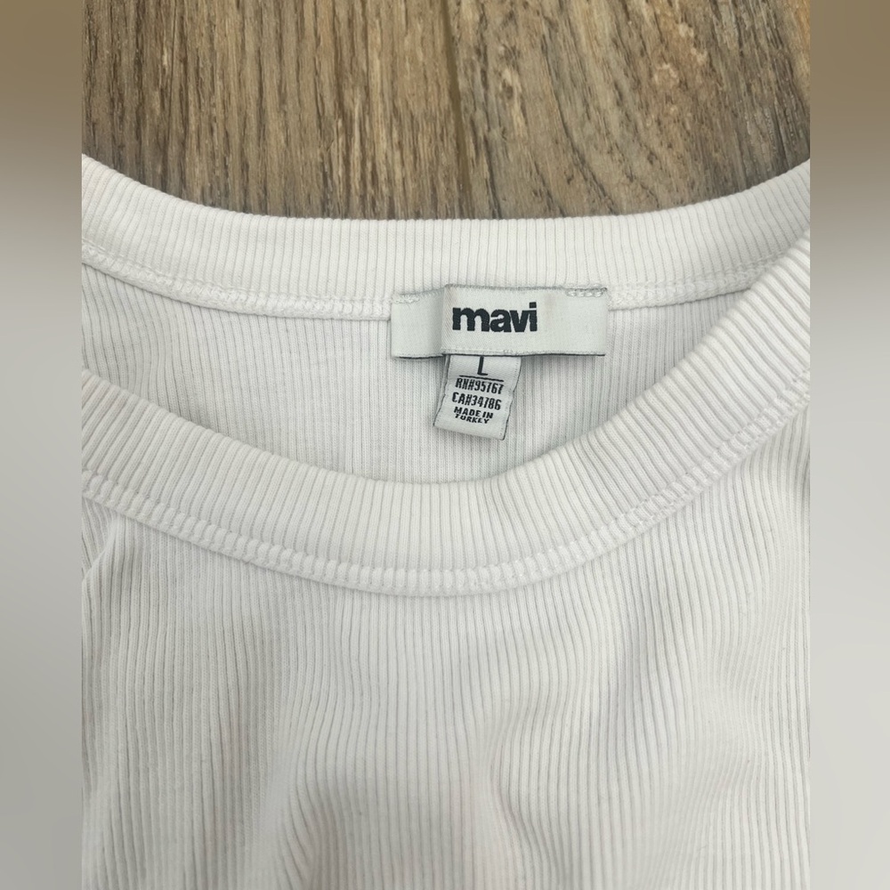 Mavi White Ribbed Top - Picture 2 of 5
